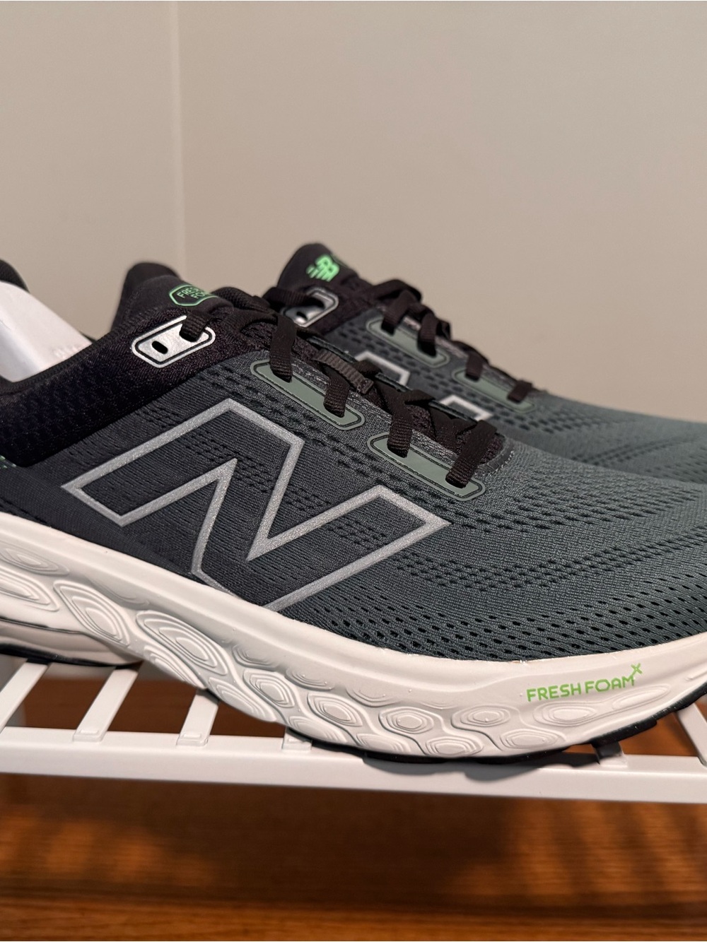 New Balance Fresh Foam Men's Running Shoes - Charcoal/Black
